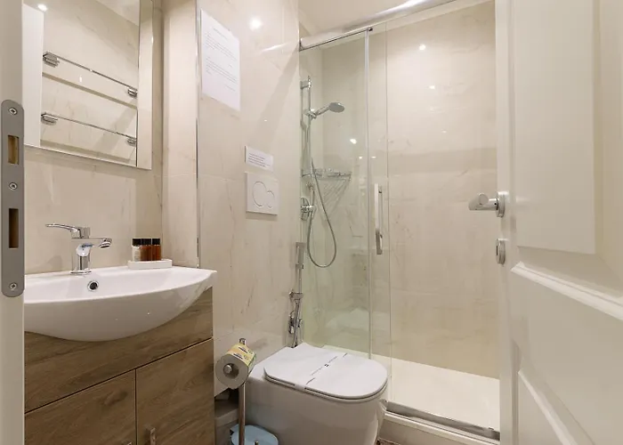 Domus Park Avenue Pansiyon *